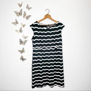 Women's ILE | Black and White Midi Short Sleeve Dress Size 12